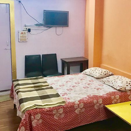 Golden Lodge Варанаси Экстерьер фото