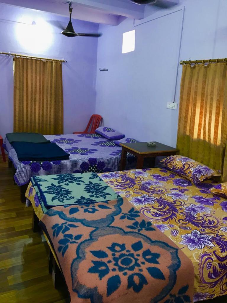 Golden Lodge Варанаси Экстерьер фото